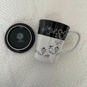 Disney- Vintage mug with lid